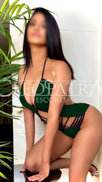 jen-escort-dominicana-madrid-1